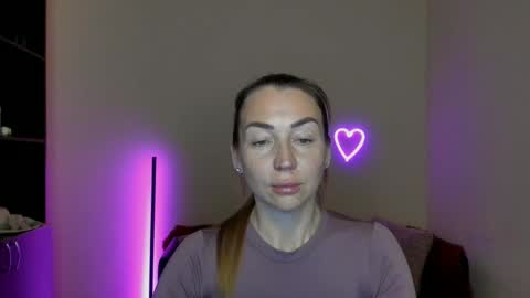 Jully online show from 5, 3, 2025