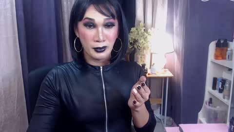Snapshot of ayamiller chatting on 5, 3, 2025 aya online show from 5, 3, 2025