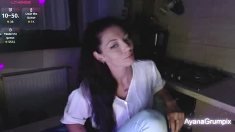 Snapshot of ayanagrumpixx chatting on 23, 7, 2026 AyanaGrumpixx online show from 23, 7, 2026