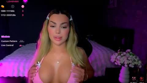  Ayla Demir  online show from 27, 3, 2026