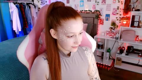 Ayla hill online show from 24, 11, 2025