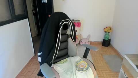 SandyMODELINDEPENDIENT online show from 23, 2, 2025