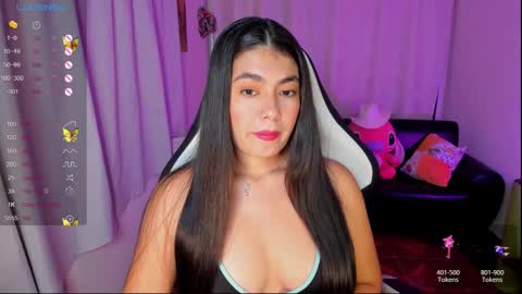 Snapshot of aylenmiller_ chatting on 28, 10, 2025 Aylen online show from 28, 10, 2025