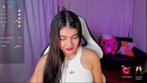 Snapshot of aylenmiller_ chatting on 12, 11, 2025 Aylen online show from 12, 11, 2025