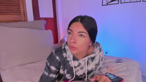 Snapshot of aylinnzambrano_ chatting on 23, 10, 2025 Aylin online show from 23, 10, 2025