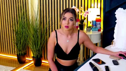 AylinRosee online show from 8, 5, 2026