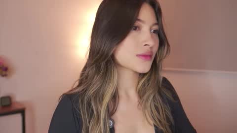 Ayra L online show from 23, 2, 2026