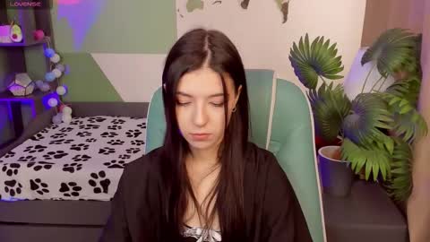 Azaliya online show from 11, 10, 2025