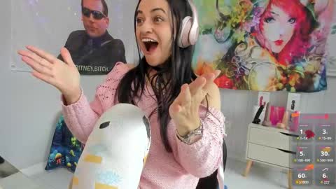 Azucena R online show from 24, 10, 2025