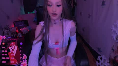   online show from 25, 2, 2025