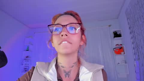 Snapshot of azumi_saan chatting on 15, 12, 2024 azumi saan online show from 15, 12, 2024