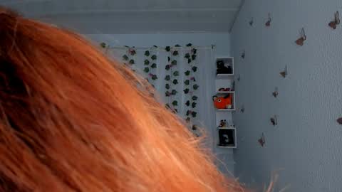 Snapshot of azumi_saan chatting on 10, 9, 2025 azumi saan online show from 10, 9, 2025