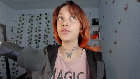 Snapshot of azumi_saan chatting on 17, 9, 2025 azumi saan online show from 17, 9, 2025