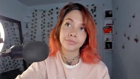 Snapshot of azumi_saan chatting on 7, 10, 2025 azumi saan online show from 7, 10, 2025