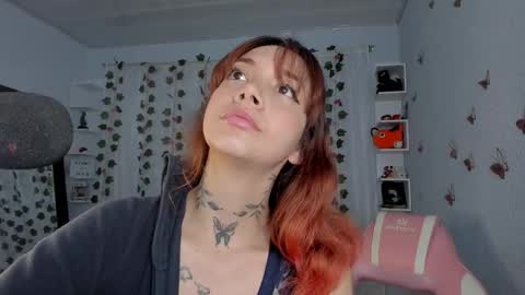 Snapshot of azumi_saan chatting on 10, 10, 2025 azumi saan online show from 10, 10, 2025