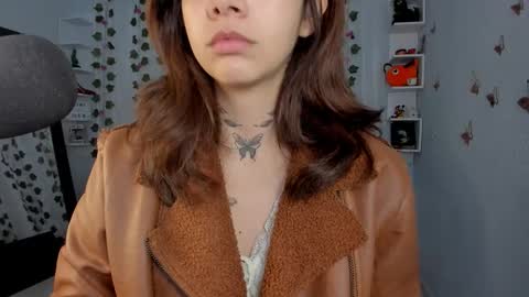 Snapshot of azumi_saan chatting on 6, 11, 2025 azumi saan online show from 6, 11, 2025