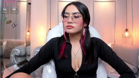 Snapshot of azurakindong chatting on 10, 12, 2024 Azura online show from 10, 12, 2024