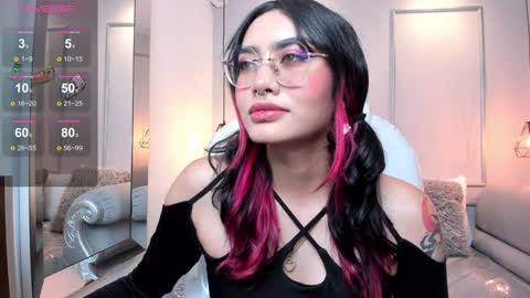 Snapshot of azurakindong chatting on 18, 12, 2024 Azura online show from 18, 12, 2024