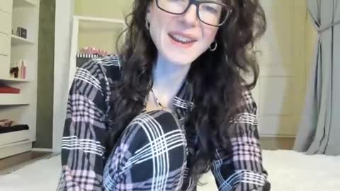 Snapshot of babby_jewel chatting on 24, 12, 2024 babby_jewel online show from 24, 12, 2024