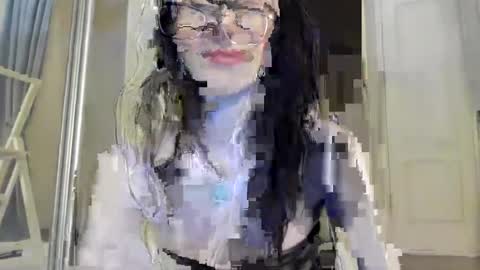 Snapshot of babby_jewel chatting on 8, 3, 2025 babby_jewel online show from 8, 3, 2025