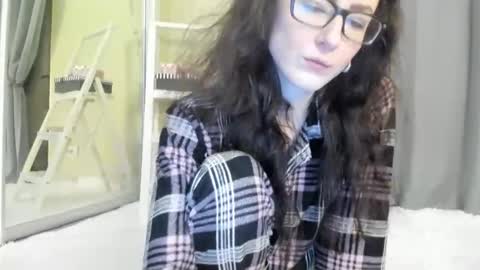 Snapshot of babby_jewel chatting on 13, 9, 2025 babby_jewel online show from 13, 9, 2025