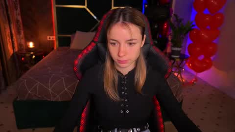 Snapshot of babe_dollie chatting on 13, 2, 2025 Babe online show from 13, 2, 2025