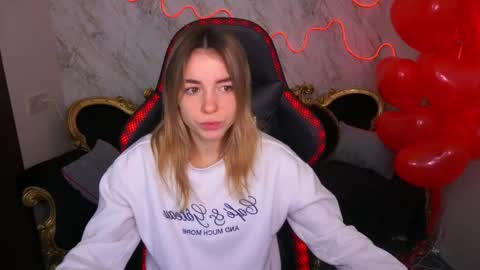 Snapshot of babe_dollie chatting on 14, 2, 2025 Babe online show from 14, 2, 2025