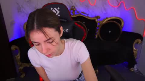 Snapshot of babe_dollie chatting on 28, 2, 2025 Babe online show from 28, 2, 2025