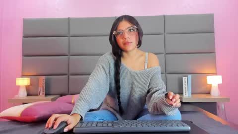 Snapshot of babe_vennus chatting on 22, 4, 2026 Venus online show from 22, 4, 2026