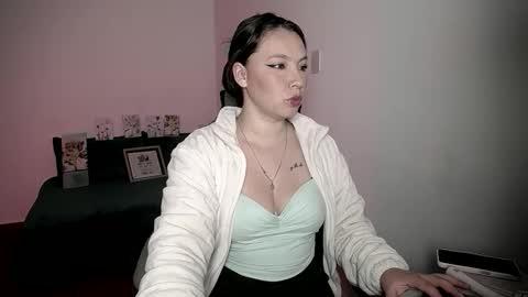 Snapshot of babenik_777 chatting on 15, 11, 2025 babenik_777 online show from 15, 11, 2025