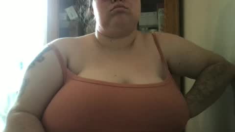Snapshot of babesbubbles chatting on 6, 5, 2026 Carly online show from 6, 5, 2026