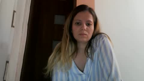 Baby Blonde online show from 13, 12, 2025