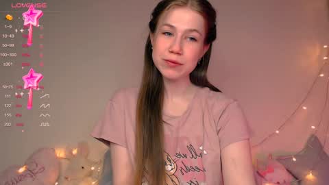 Snapshot of baby_girl_0001 chatting on 24, 12, 2024 Kira online show from 24, 12, 2024