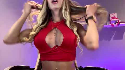 Snapshot of baby_golden chatting on 15, 10, 2025 Jhoana Franco online show from 15, 10, 2025