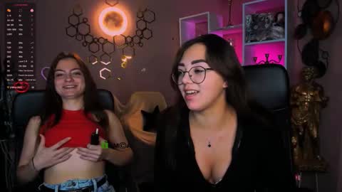 Snapshot of baby_hotte chatting on 20, 11, 2025 baby online show from 20, 11, 2025