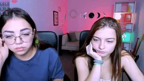 Snapshot of baby_hotte chatting on 16, 12, 2025 baby online show from 16, 12, 2025