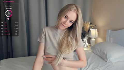 Snapshot of baby_is_ready chatting on 19, 12, 2024 Emily online show from 19, 12, 2024