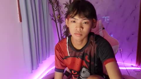 baby_kel online show from 13, 4, 2026