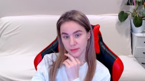 baby_kitte online show from 20, 2, 2025