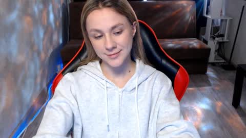 baby_kitte online show from 10, 3, 2026