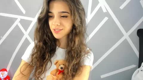 Snapshot of babyaylin chatting on 4, 12, 2024 Aylin  online show from 4, 12, 2024