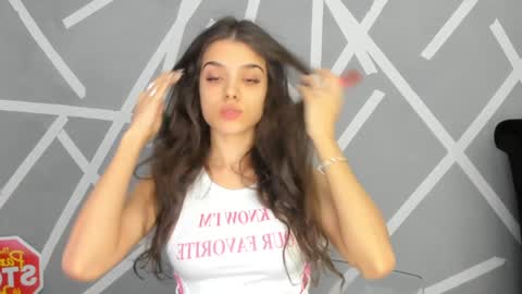 Snapshot of babyaylin chatting on 9, 1, 2025 Aylin  online show from 9, 1, 2025