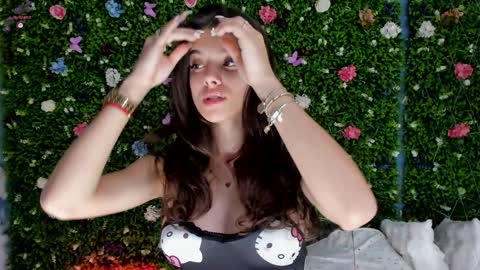 Snapshot of babyaylin chatting on 24, 9, 2025 Aylin  online show from 24, 9, 2025