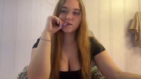 Snapshot of babyblissxx chatting on 5, 11, 2025 Katerina online show from 5, 11, 2025
