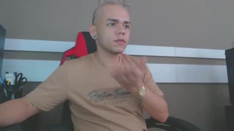 Snapshot of babycrazy24love chatting on 7, 1, 2025 babycrazy24love online show from 7, 1, 2025