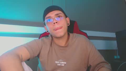 Snapshot of babycrazy24love chatting on 1, 2, 2025 babycrazy24love online show from 1, 2, 2025