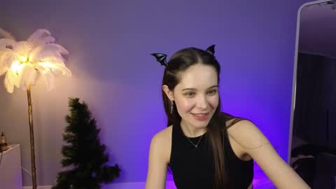 hiii honey im Diana 3 online show from 16, 12, 2024