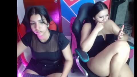 Luna and kimma  online show from 3, 3, 2026