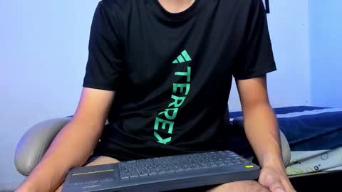 Snapshot of babyted273 chatting on 2, 2, 2026 Babyted273 online show from 2, 2, 2026