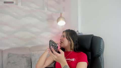 Snapshot of babyyfortune_ chatting on 24, 11, 2025 babyyfortune_ online show from 24, 11, 2025